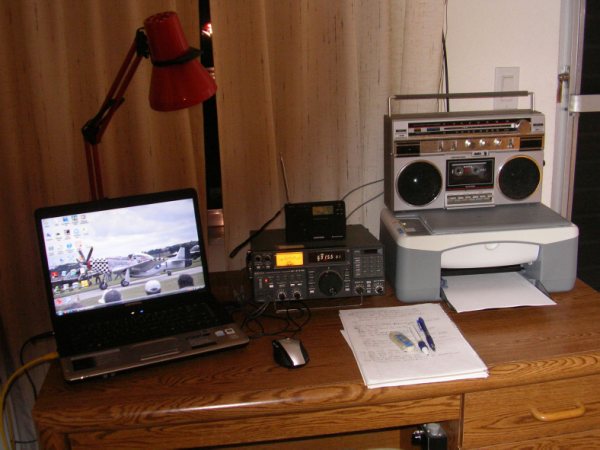 Classes DX-Shack med sin R71:a